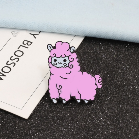 Pink Alpaca Alpacasso Enamel Pin (BUNDLE AND SAVE!!!) - Picture 6 of 6